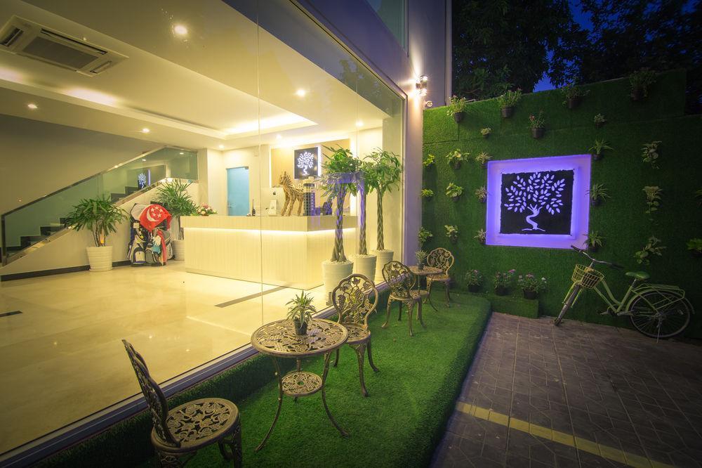 Colina Sky Hotel Phnom Penh Exterior foto