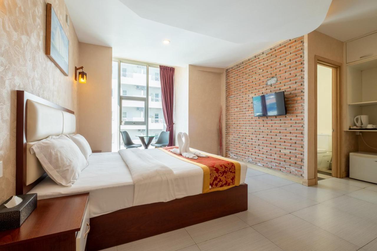Colina Sky Hotel Phnom Penh Exterior foto