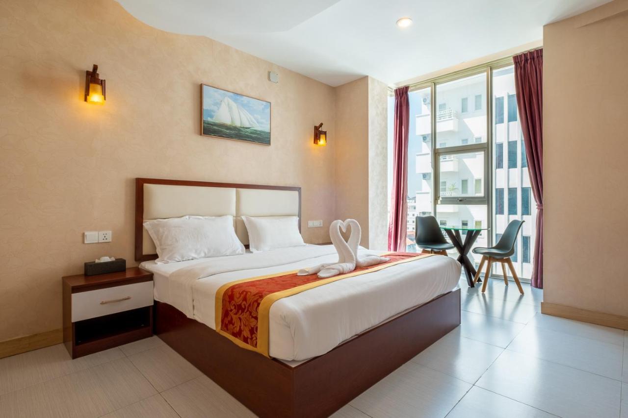 Colina Sky Hotel Phnom Penh Exterior foto